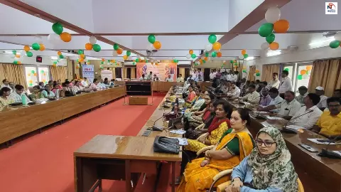 Sonbhadra News: सोनभद्र के शिक्षकों को बड़ी सौगात! CM कैशलेस इलाज, मुफ्त दुर्घटना बीमा और DBT योजना शुरू Sonbhadra News: सोनभद्र के शिक्षकों को बड़ी सौगात! CM कैशलेस इलाज, मुफ्त दुर्घटना बीमा और DBT योजना शुरू