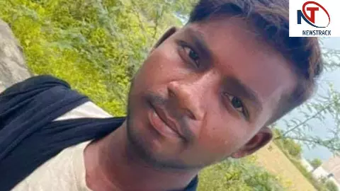 Jalaun News: जालौन मंडप विसर्जन के दौरान यमुना में डूबा युवक, मौत से गांव में मातम Jalaun News: जालौन मंडप विसर्जन के दौरान यमुना में डूबा युवक, मौत से गांव में मातम