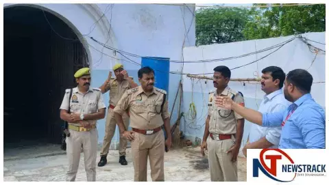 Etah News: एसएसपी का बड़ा एक्शन, 24 इंस्पेक्टर-दरोगाओं के तबादले, कई थानों को मिले नए प्रभारी Etah News: एसएसपी का बड़ा एक्शन, 24 इंस्पेक्टर-दरोगाओं के तबादले, कई थानों को मिले नए प्रभारी