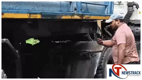 Sonbhadra News: दर्दनाक हादसा: सोनभद्र की सड़क खून से लाल, ट्रेलर ने तीन युवकों को रौंदा Sonbhadra News: दर्दनाक हादसा: सोनभद्र की सड़क खून से लाल, ट्रेलर ने तीन युवकों को रौंदा