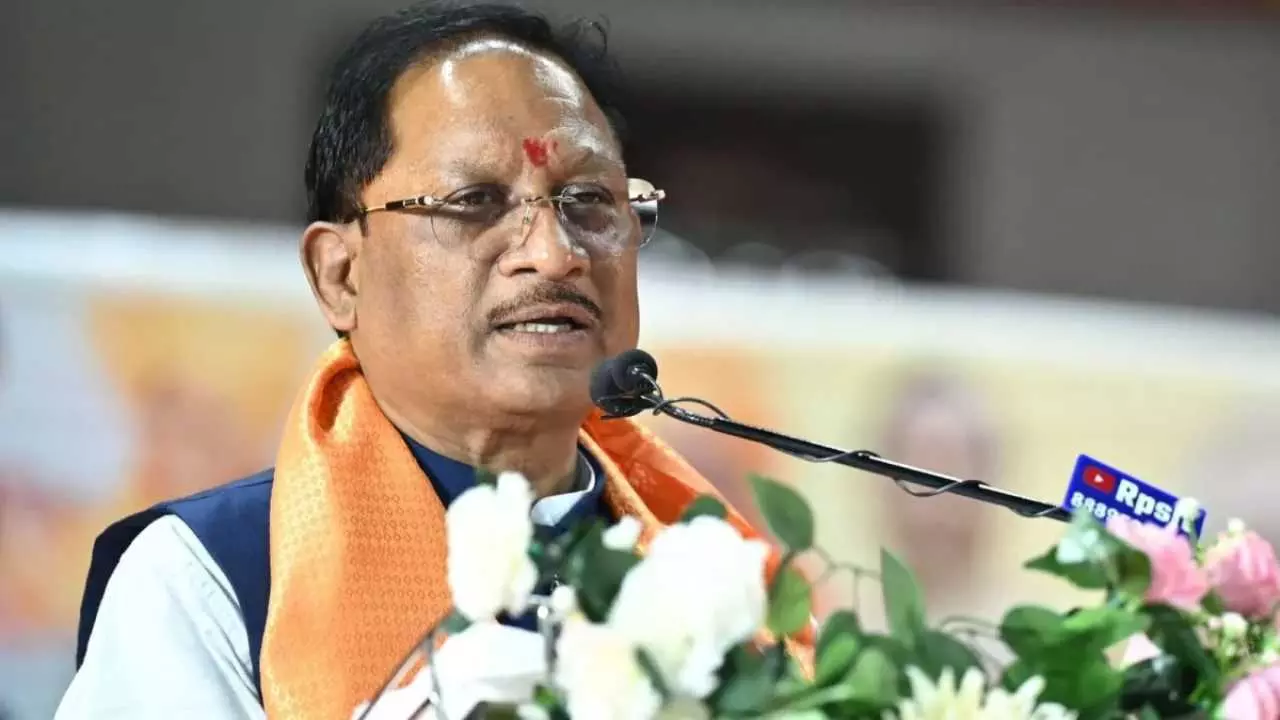 Chhattisgarh News: नारी सम्मान ही राष्ट्र निर्माण की नींव, दीदी के गोठ कार्यक्रम में बोले मुख्यमंत्री विष्णु देव साय