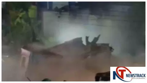 Chandauli News: काली मंदिर ध्वस्तीकरण के दौरान गुंबद गिरा, PWD कर्मचारी की मौत, एक घायल Chandauli News: काली मंदिर ध्वस्तीकरण के दौरान गुंबद गिरा, PWD कर्मचारी की मौत, एक घायल