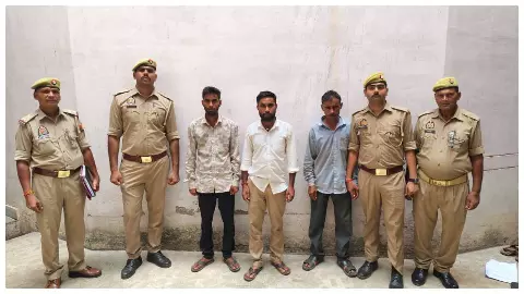 Three absconders arrested, axes recovered in Janlewa attack case Three absconders arrested, axes recovered in Janlewa attack case