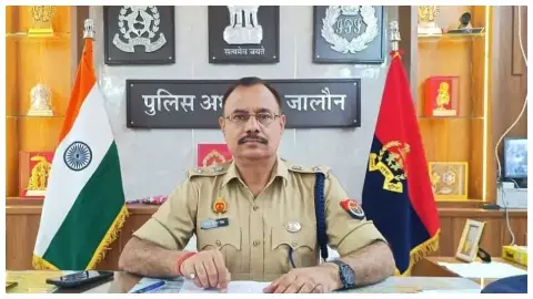 Loot of Rs 24.90 lakh from Munshi of Surat businessman, three Jaloun police constables in custody