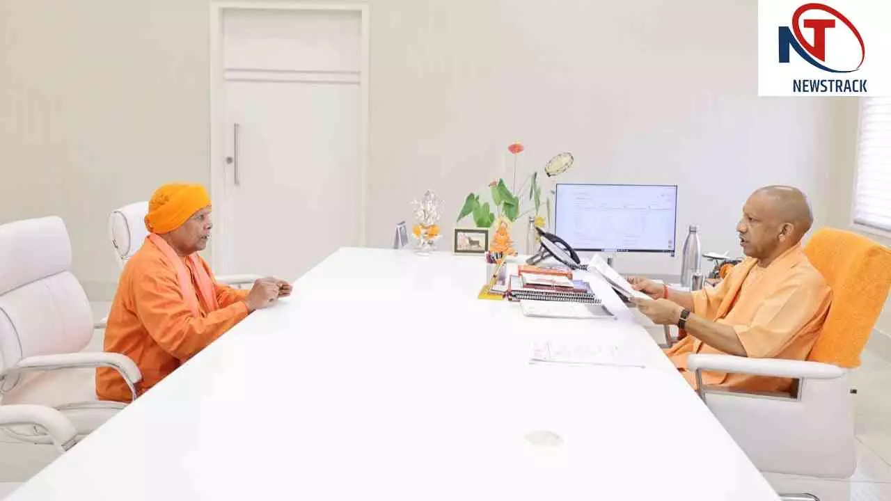 Siddharthnagar News: सीएम योगी से मिले कपिलवस्तु विधायक श्यामधनी राही, विकास कार्यों पर हुई चर्चा Siddharthnagar News: सीएम योगी से मिले कपिलवस्तु विधायक श्यामधनी राही, विकास कार्यों पर हुई चर्चा
