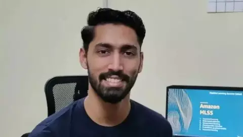 Software Engineer Shreshth Malik Software Engineer Shreshth Malik
