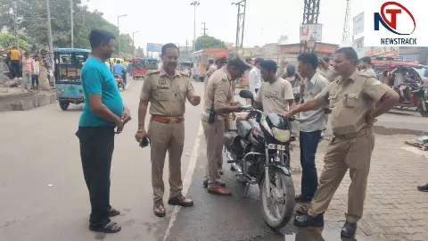 Hathras News: पुलिस का बड़ा अभियान, नियम तोड़ने पर 16 वाहन सीज और 150 वाहनों के काटे चालान Hathras News: पुलिस का बड़ा अभियान, नियम तोड़ने पर 16 वाहन सीज और 150 वाहनों के काटे चालान