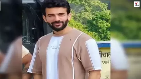 150 करोड़ की संपत्ति बनी मौत की वजह! बेटे ने पिता को गोलियों से भूना, गाजियाबाद में सनसनी 150 करोड़ की संपत्ति बनी मौत की वजह! बेटे ने पिता को गोलियों से भूना, गाजियाबाद में सनसनी