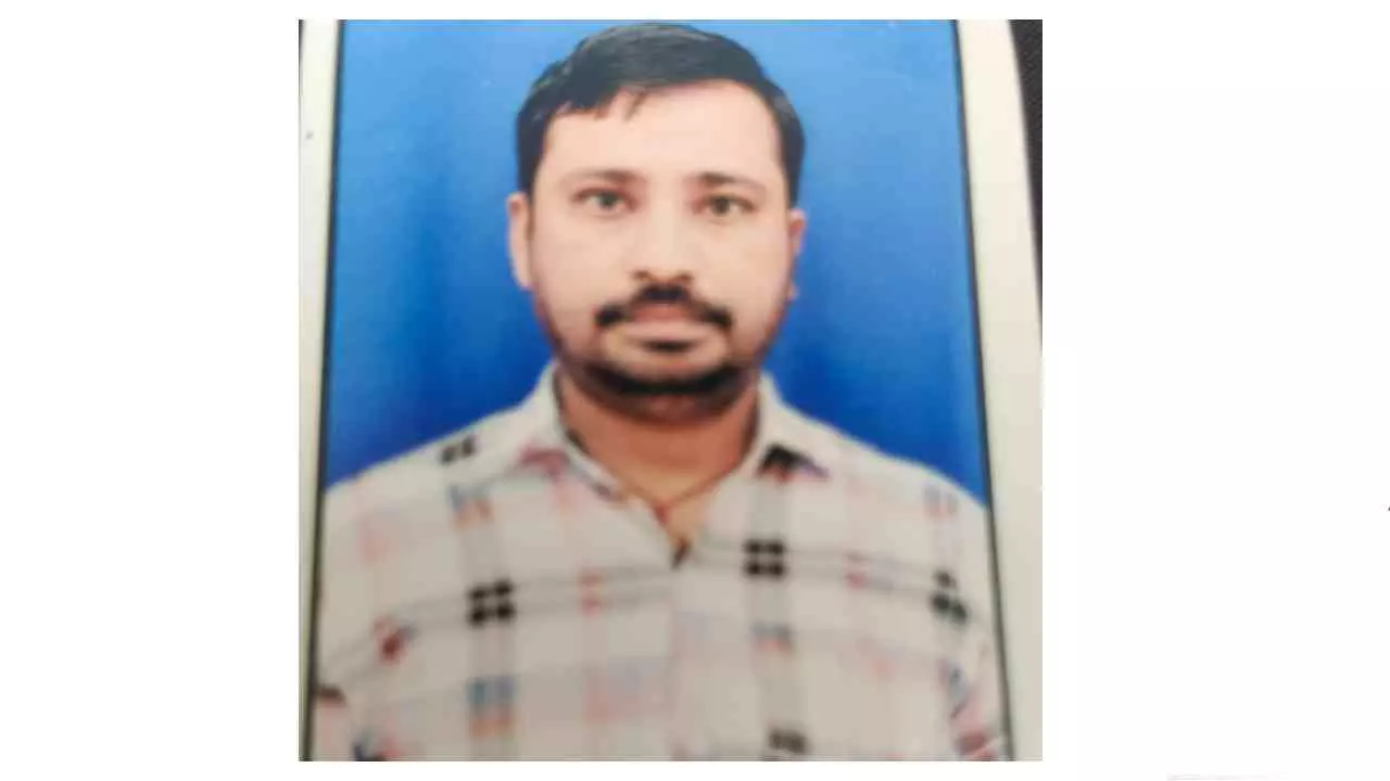 Shamli News: मुनीम की संदिग्ध मौत, रेलवे ट्रैक के पास मिला शव; परिजनों ने हत्या का आरोप लगाया