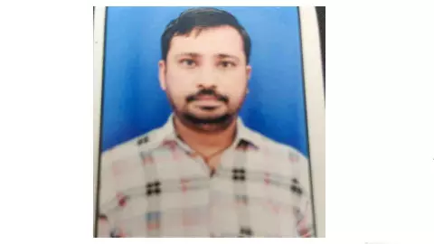 Shamli News: मुनीम की संदिग्ध मौत, रेलवे ट्रैक के पास मिला शव; परिजनों ने हत्या का आरोप लगाया Shamli News: मुनीम की संदिग्ध मौत, रेलवे ट्रैक के पास मिला शव; परिजनों ने हत्या का आरोप लगाया