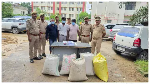 Maharajganj News: पुलिस की बड़ी कार्रवाई, अंतर्जनपदीय चोर गिरोह का भंडाफोड़; तीन गिरफ्तार Maharajganj News: पुलिस की बड़ी कार्रवाई, अंतर्जनपदीय चोर गिरोह का भंडाफोड़; तीन गिरफ्तार