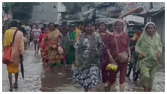 Mathura News: बारिश ने खोली स्वच्छता अभियान की पोल, रंगनाथ मंदिर मार्ग पर बहा गंदा नाला