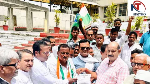 कांग्रेस का धरना-प्रदर्शन, नीट पेपर लीक और छात्रों के मुद्दे पर राष्ट्रपति के नाम सौंपा ज्ञापन