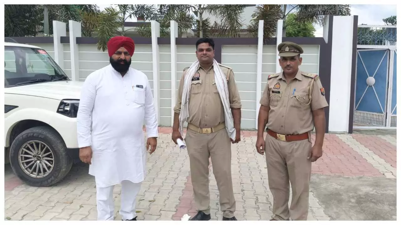 Detained SP leaders, prevented from going to Jantar-Mantar of Delhi (Photo- Newstrack)
