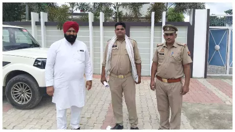 Detained SP leaders, prevented from going to Jantar-Mantar of Delhi (Photo- Newstrack) Detained SP leaders, prevented from going to Jantar-Mantar of Delhi (Photo- Newstrack)