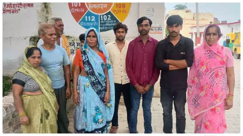 Etah News: अलीगंज में मारपीट का आरोप, परिवार ने सुरक्षा मांगी; सीओ बोले- मामला संज्ञान में नहीं Etah News: अलीगंज में मारपीट का आरोप, परिवार ने सुरक्षा मांगी; सीओ बोले- मामला संज्ञान में नहीं