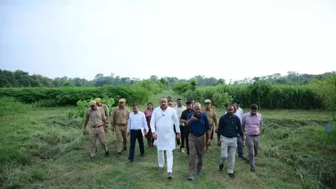 Lakhimpur News: नवीन मंडी स्थल का निरीक्षण कर राज्यमंत्री ने दिए व्यवस्थाएं दुरुस्त करने के निर्देश