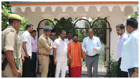 Azamgarh कांवड़ यात्रियों की सुरक्षा और सुविधा प्राथमिकता: आजमगढ़ डीएम ने तैयारियों का लिया जायजा Azamgarh कांवड़ यात्रियों की सुरक्षा और सुविधा प्राथमिकता: आजमगढ़ डीएम ने तैयारियों का लिया जायजा