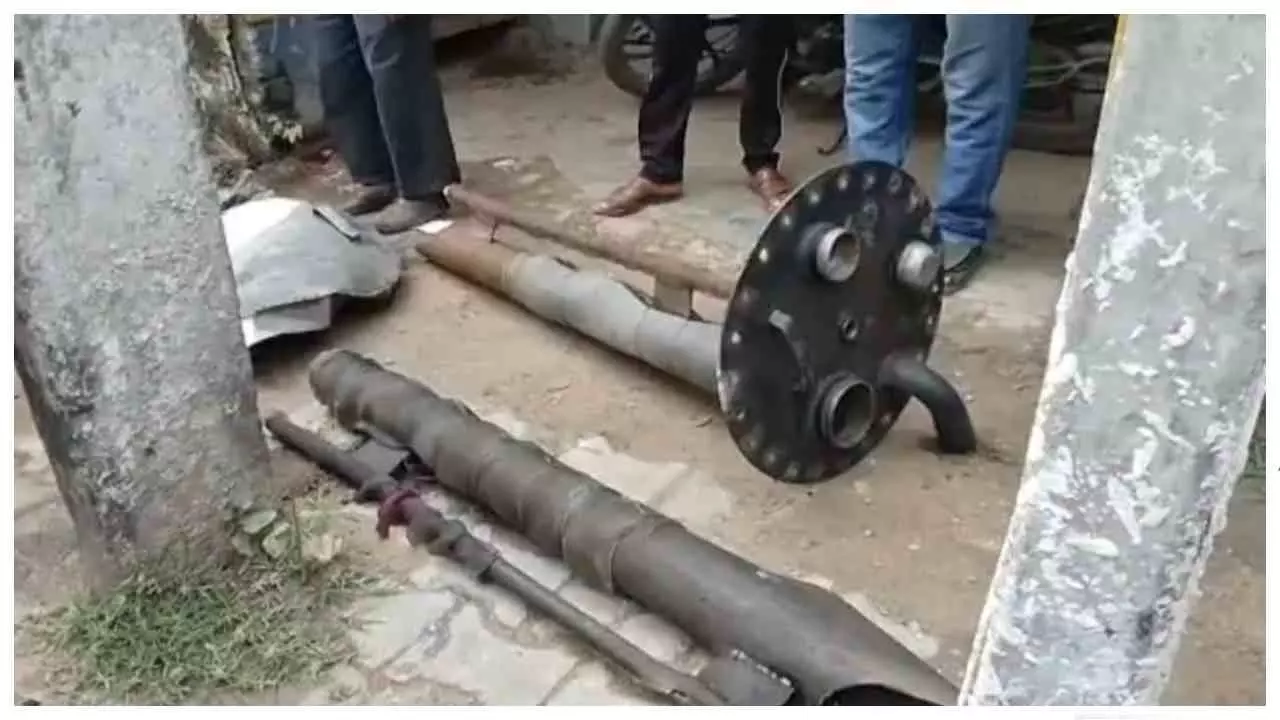 Mainpuri News: खाली डीजल टैंकर में वेल्डिंग के दौरान धमाका, परिचालक गंभीर; 100 मीटर दूर गिरा ढक्कन