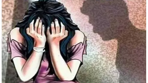 Young woman accuses youth of blackmail and crime, reaches police station after becoming pregnant Young woman accuses youth of blackmail and crime, reaches police station after becoming pregnant