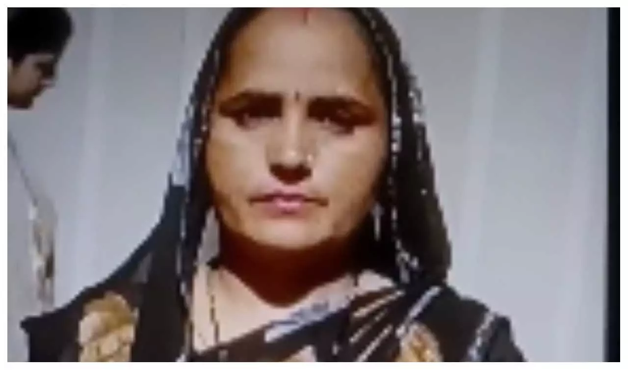 Shocking finding womans strangled body in locked room