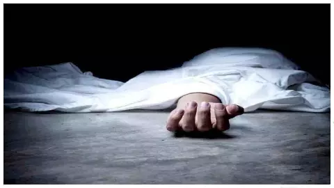 Basti News: नहर में तैरता मिला अज्ञात महिला का शव, इलाके में फैली सनसनी Basti News: नहर में तैरता मिला अज्ञात महिला का शव, इलाके में फैली सनसनी