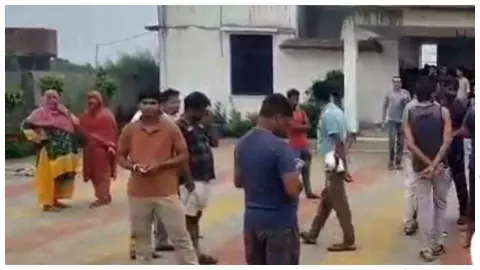 Etah News: राजगुरु ओरिएंटल स्कूल के चौकीदार की संदिग्ध परिस्थितियों में मौत, जांच शुरू Etah News: राजगुरु ओरिएंटल स्कूल के चौकीदार की संदिग्ध परिस्थितियों में मौत, जांच शुरू