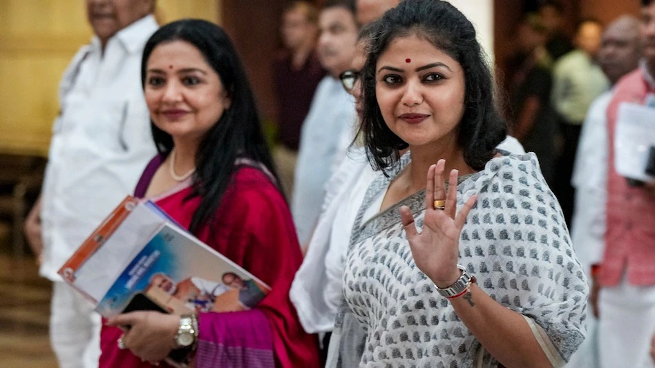 Sayoni Ghosh Praises PM Modi After First NDA Meeting | From Mamata Banerjee Ally to NDA Supporter | Mamata Banerjee की 'खास' से PM Modi की 'मुरीद' कैसे बनीं सायोनी घोष? पहली