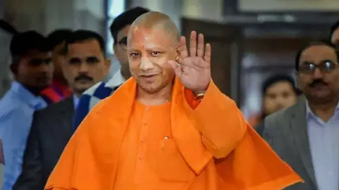 cm yogi varanasi visit