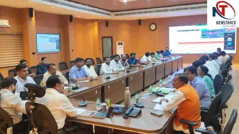 Jhansi News: झांसी को पर्यटन मानचित्र पर लाने की पहल, विकास कार्यों को मिलेगी नई गति