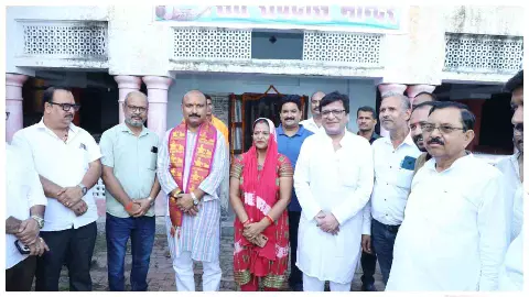 Hardoi News: समरसता अभियान में संत रविदास मंदिर पहुंचे मंत्री नितिन अग्रवाल, दिया एकता का संदेश