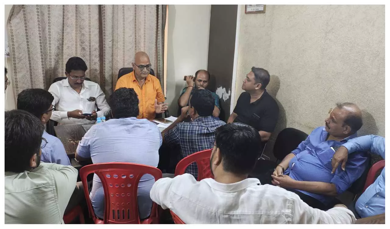 Demand for reinstatement of contractors in energy corporations is fast, appeals for quick solutions