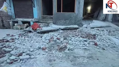 Baghpat News: निर्माणाधीन मकान का लिंटर गिरा, ससुर-दामाद समेत दो मजदूरों की मौत; एक घायल Baghpat News: निर्माणाधीन मकान का लिंटर गिरा, ससुर-दामाद समेत दो मजदूरों की मौत; एक घायल