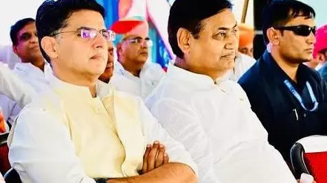 चौथी बार CM बनने की गहलोत की राह मुश्किल? डोटासरा और पायलट ने बदला कांग्रेस का गणित