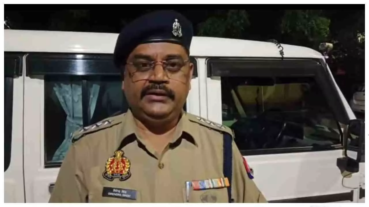 Jaunpur News: खुटहन में पुलिस मुठभेड़, अंतरजनपदीय शातिर बदमाश पैर में गोली लगने से घायल, साथी गिरफ्तार Jaunpur News: खुटहन में पुलिस मुठभेड़, अंतरजनपदीय शातिर बदमाश पैर में गोली लगने से घायल, साथी गिरफ्तार