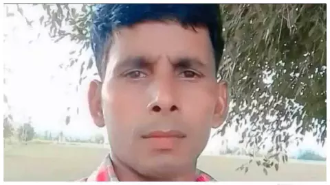 Pilibhit News: सनसनीखेज वारदात, पत्नी पर पति की गला घोंटकर हत्या का आरोप, खुद पहुंची थाने Pilibhit News: सनसनीखेज वारदात, पत्नी पर पति की गला घोंटकर हत्या का आरोप, खुद पहुंची थाने
