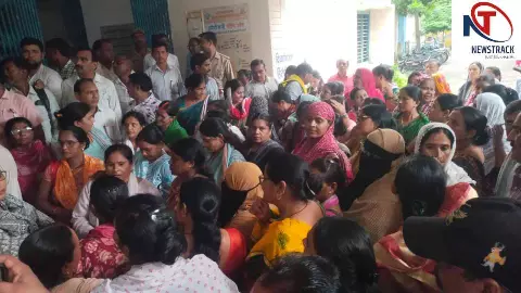 Fatehpur News: फतेहपुर में शिक्षामित्रों का ज्ञापन, मांगें पूरी न होने पर आंदोलन की चेतावनी