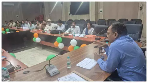 Aligarh News: आयुष सेवाओं की समीक्षा में स्वास्थ्य सुविधाएं बेहतर करने और रिक्त पद भरने पर जोर Aligarh News: आयुष सेवाओं की समीक्षा में स्वास्थ्य सुविधाएं बेहतर करने और रिक्त पद भरने पर जोर