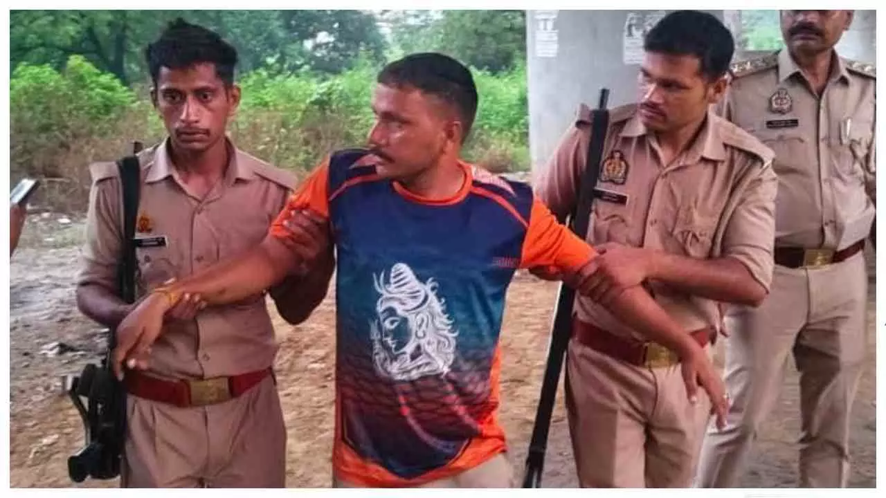 Bulandshahr News: पुलिस मुठभेड़, किसान हत्याकांड के दो आरोपी पैर में गोली लगने से घायल Bulandshahr News: पुलिस मुठभेड़, किसान हत्याकांड के दो आरोपी पैर में गोली लगने से घायल