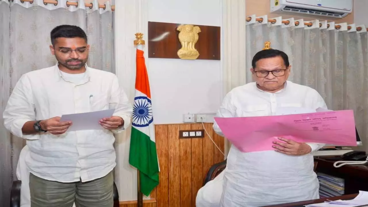 BJP ने बचा ही ली उपेंद्र कुशवाहा के बेटे की कुर्सी, दीपक प्रकाश बने MLC, विधान परिषद में हुई एंट्री