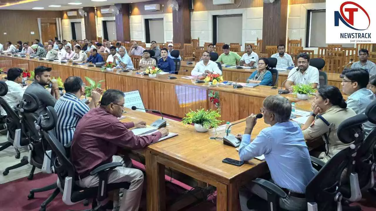 Jhansi News: झांसी में 9 अगस्त को यूपीएसएससी परीक्षा, 18 केंद्रों पर 7176 अभ्यर्थी होंगे शामिल Jhansi News: झांसी में 9 अगस्त को यूपीएसएससी परीक्षा, 18 केंद्रों पर 7176 अभ्यर्थी होंगे शामिल