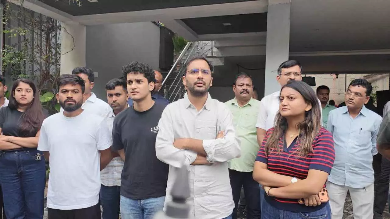 सड़कों से सियासत तक...CJP का नया सफर शुरू! अभिजीत दीपके ने किया नई राष्ट्रीय टीम का ऐलान, जानिए किसे मिली कौन-सी जिम्मेदारी
