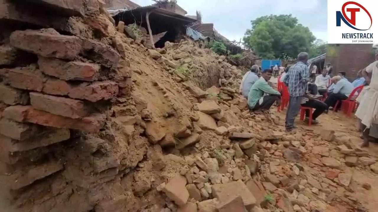 Kanpur Dehat News: कानपुर देहात में बारिश बनी आफत, कच्ची दीवार गिरने से मासूम की मौत, बहन घायल Kanpur Dehat News: कानपुर देहात में बारिश बनी आफत, कच्ची दीवार गिरने से मासूम की मौत, बहन घायल