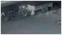 Jalaun News: पुलिस चौकी के पास से ट्रॉली चोरी, CCTV में कैद हुई वारदात, सुरक्षा पर सवाल