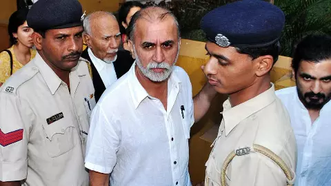लिफ्ट कांड केस में तरुण तेजपाल को बड़ा झटका, बॉम्बे HC ने पलटा फैसला, सुनाई 10 साल की कैद और...