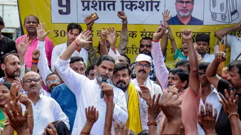 ये तो सिर्फ शुरुआत... Gen Z आंदोलन पर PK की बड़ी भविष्यवाणी, सरकार के लिए खतरे की घंटी ये तो सिर्फ शुरुआत... Gen Z आंदोलन पर PK की बड़ी भविष्यवाणी, सरकार के लिए खतरे की घंटी