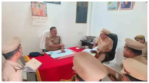 Shravasti News: CO का एक्शन, थाने का निरीक्षण कर पीड़ितों को त्वरित न्याय के दिए निर्देश