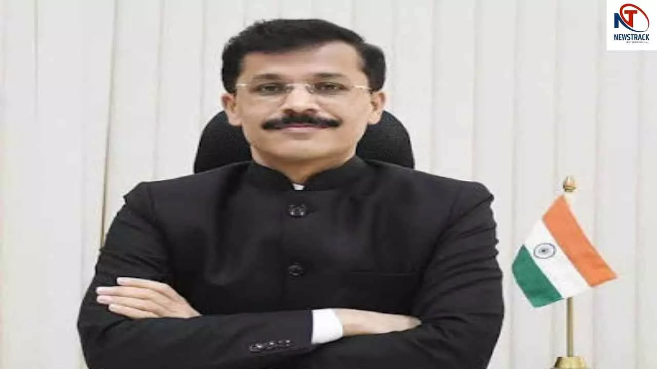 IAS Tukaram Munde