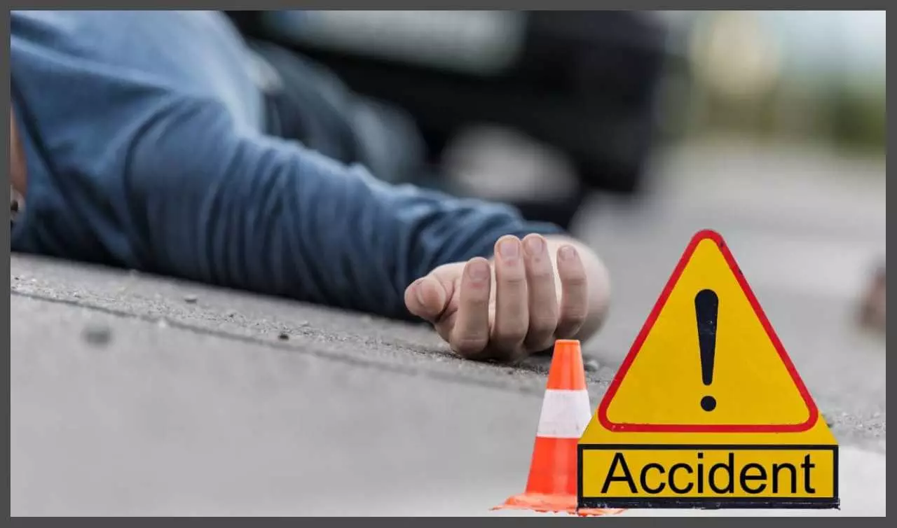 Tragic accident on NH-9, bike collides with roadways bus