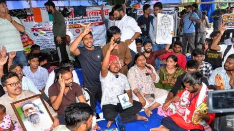JPSC-JSSC Protest: आज होगी सरकार से वार्ता! 11 सदस्यीय छात्र प्रतिनिधिमंडल तैयार, जानें कौन-कौन शामिल JPSC-JSSC Protest: आज होगी सरकार से वार्ता! 11 सदस्यीय छात्र प्रतिनिधिमंडल तैयार, जानें कौन-कौन शामिल